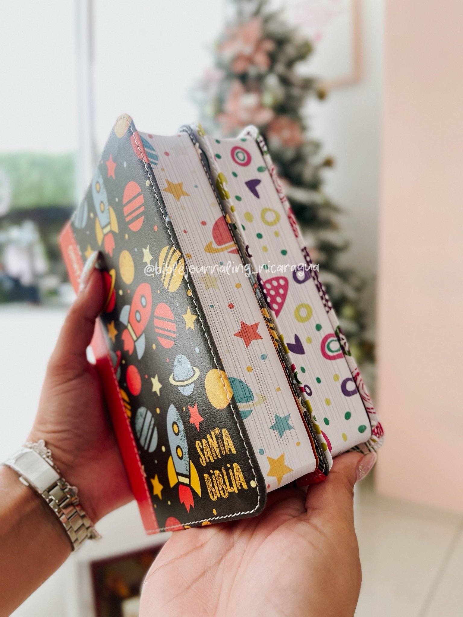 NVI Biblia Luz en mi camino niñas - Image 5