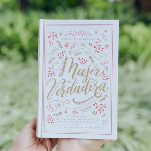 Biblia Devocional Mujer Verdadera Rvr60 - Tapa Dura (spanish Edition)