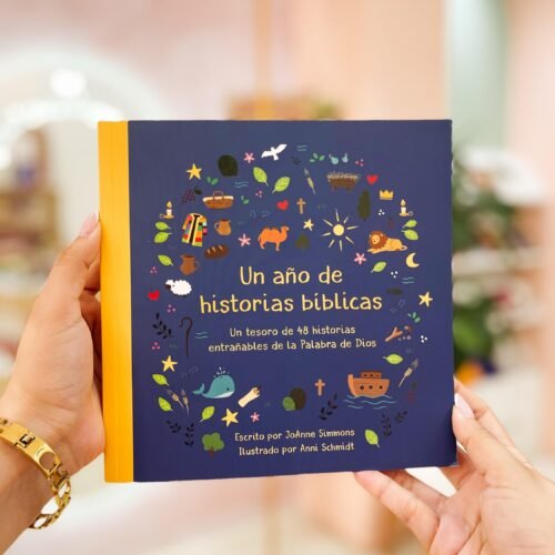 Un Año de Historias Bíblicas: Un Tesoro de 48 Historias Entrañables de la Palabra de Dios Pasta blanda