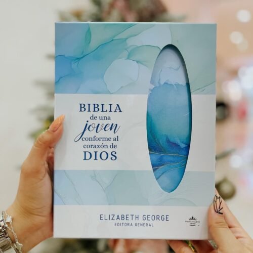 Biblia de una joven conforme al corazón de Dios-RVR60: Edición Brisa (A Young Woman After God's Own Heart Bible-RVR60-Brisa Edition (Spanish Edition)