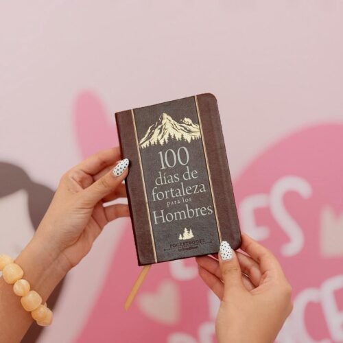 100 Días de Fortaleza Para Los Hombres: Libros de Bolsillo Por Broadstreet
Broadstreet Publishing
