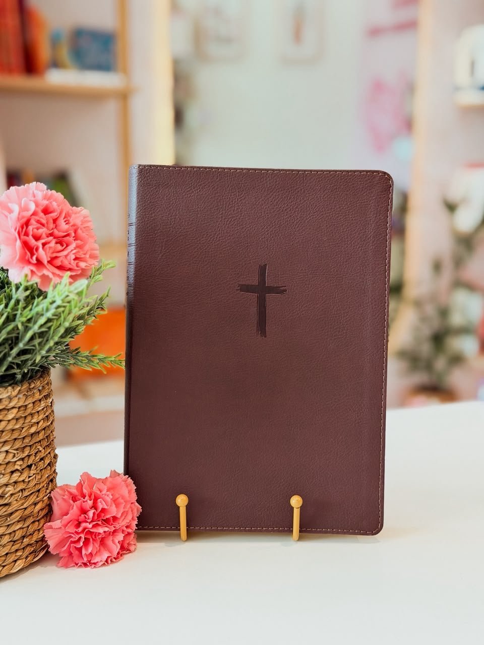 Santa Biblia NTV, letra súper gigante - Image 2