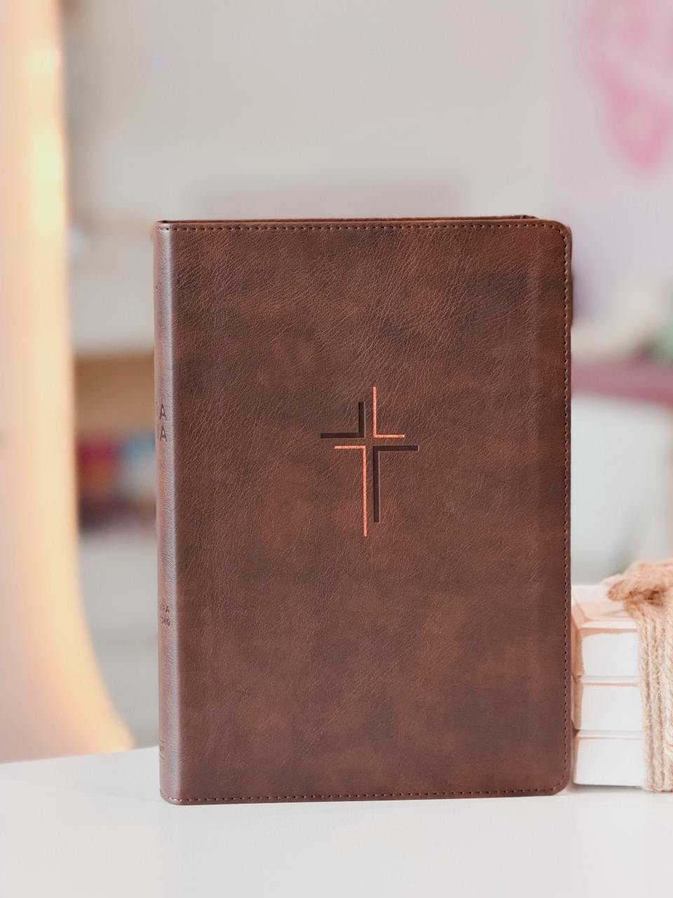RVR 1960 Biblia letra grande, tamaño manual, edición especial, café tierra - Image 2